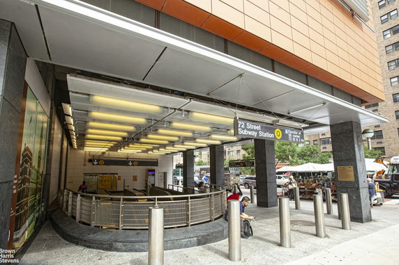 Entrance view of a subway station.