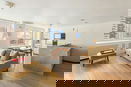 nyrebny2/463b51e2782b767b3f700b9bb268e76d.jpg?width=131&height=105&format3=webp