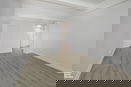 nyrebny2/73504bf3c9c181fb923288863622e412.jpg?width=131&height=105&format3=webp