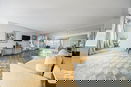 nyrebny2/76c2497398f96294f9e477ee421f2dae.jpg?width=131&height=105&format3=webp