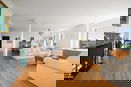 nyrebny2/7ce89f7364770562d71c2695018e5276.jpg?width=131&height=105&format3=webp