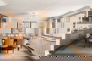 nyrebny2/7dcba4eab666bc877e68140299cf60ba.jpg?width=131&height=105&format3=webp