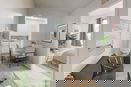 nyrebny2/9e27bcf1fd710bd4eadf03c157e8137c.jpg?width=131&height=105&format3=webp