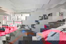 nyrebny2/a09dbf91c462b0d609854d67ca39ae55.jpg?width=131&height=105&format3=webp