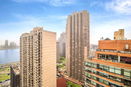 nyrebny2/a23c93b6411f81862070687cb37b11e7.jpg?width=131&height=105&format3=webp