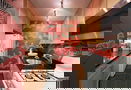 nyrebny2/af043ca75c254cbae642aa1cc7e3d3ca.jpg?width=131&height=105&format3=webp