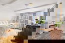 nyrebny2/c76a9fd76f144f6d71ff298f98fcad72.jpg?width=131&height=105&format3=webp