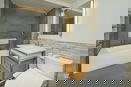 nyrebny2/cd24fb55f6ad4eb757380b989ada23d8.jpg?width=131&height=105&format3=webp