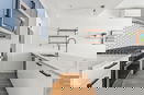 nyrebny2/d12a8bd38689c4d53fe04495117f0baa.jpg?width=131&height=105&format3=webp