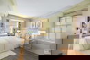 nyrebny2/d67e0556425646af3b0c45cbf4dae7fc.jpg?width=131&height=105&format3=webp