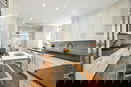 nyrebny2/d9637bcfca18138565b32829e4c486a1.jpg?width=131&height=105&format3=webp