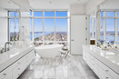 nyrebny2/da12f0cb836d3b7a5057c2b01afa36a2.jpg?width=131&height=105&format3=webp