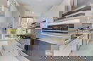 nyrebny2/df79ced6e39c4ddf589139b8c46ba25c.jpg?width=131&height=105&format3=webp