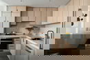 nyrebny2/f62df253746be7b6db2f5c78830e4422.jpg?width=131&height=105&format3=webp