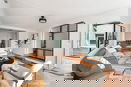 nyrebny2/fae166a99497cba08e2bdab4892afc25.jpg?width=131&height=105&format3=webp