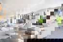 nyrebny2/fb881b26019c1393698673e942f16cf7.jpg?width=131&height=105&format3=webp