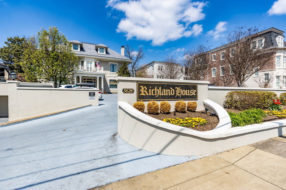 Front view of a multi-story building labeled Richland House.